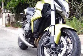 Oto Çekici Kapalı Kasa Motosiklet Taşıma
